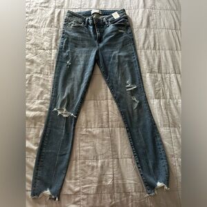 Abercrombie & Fitch Mid Rise Super Skinny Ankle Jeans-Size 4R/27-NWT